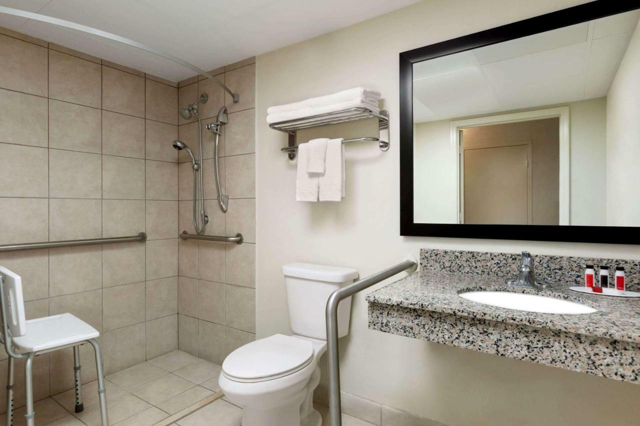 Baymont By Wyndham Florence Cincinnati מראה חיצוני תמונה